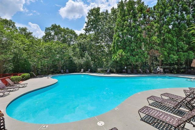 211 Creekway Crossing SE, Smyrna, GA 30082