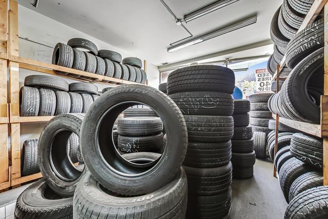 2628-34 W Touhy Avenue, Chicago, IL 60645