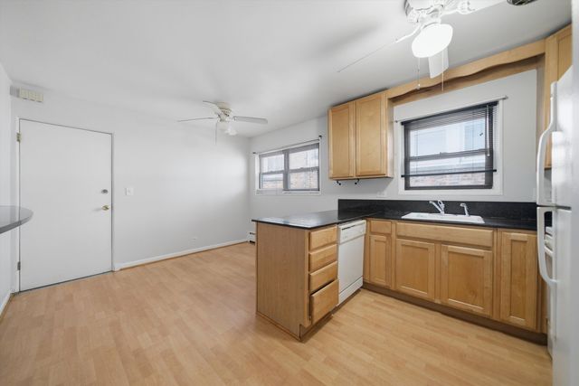 503 Sheridan Road 3B, Evanston, IL 60202
