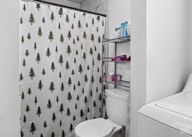 2019 Brundage Lane, Bakersfield, CA 93304