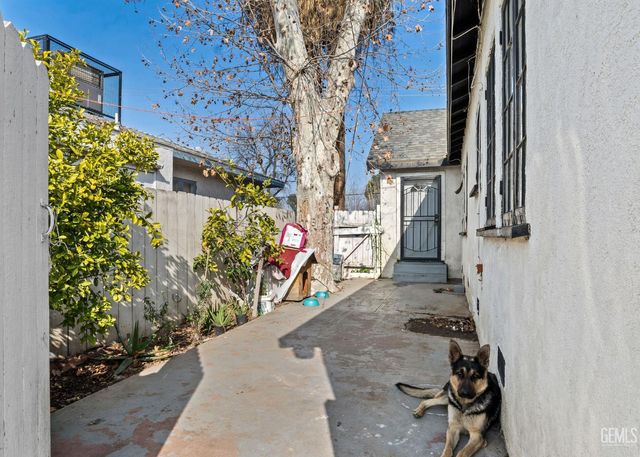 2019 Brundage Lane, Bakersfield, CA 93304