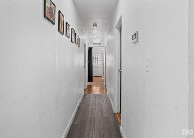 2019 Brundage Lane, Bakersfield, CA 93304