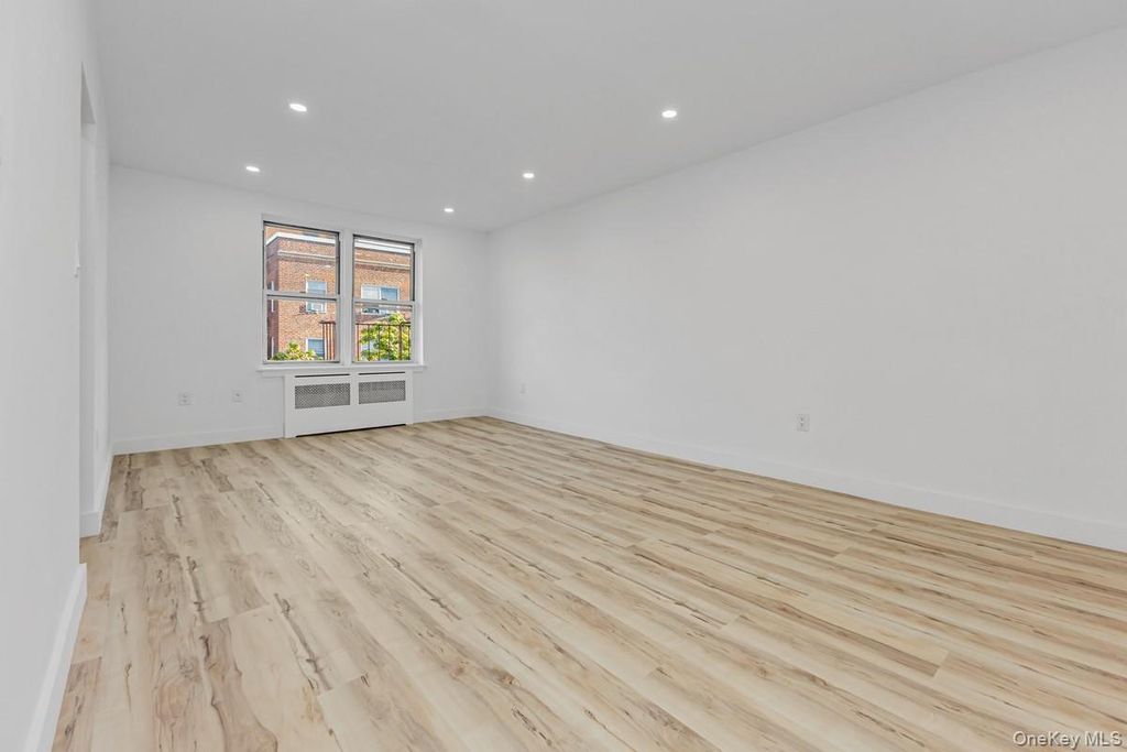 67-14 108th Street 6D, Forest Hills, NY 11375 — photo 3