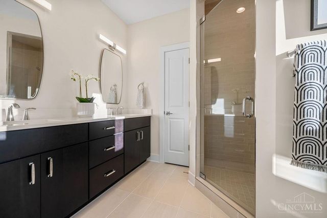 6227 W Station Court Drive, Cincinnati, OH 45224