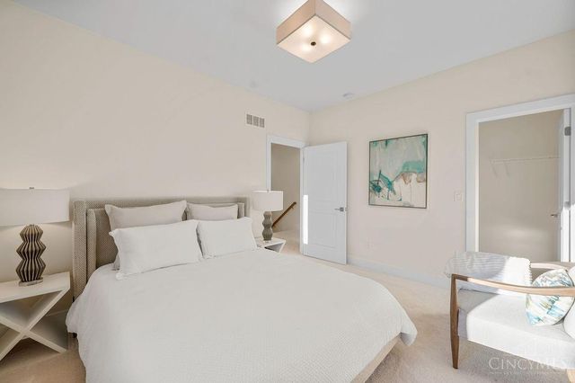 6227 W Station Court Drive, Cincinnati, OH 45224