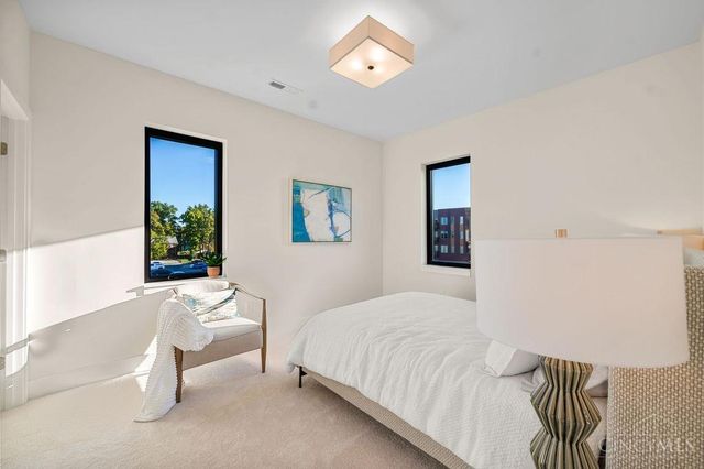 6227 W Station Court Drive, Cincinnati, OH 45224