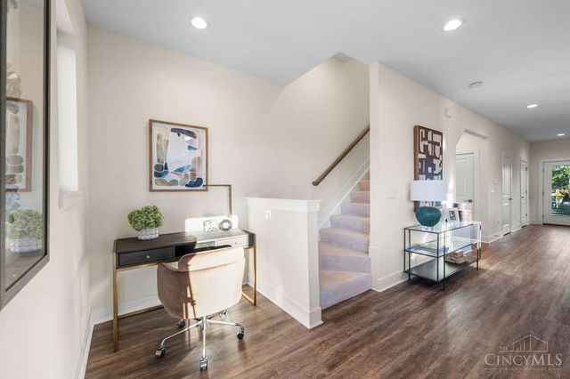 6227 W Station Court Drive, Cincinnati, OH 45224