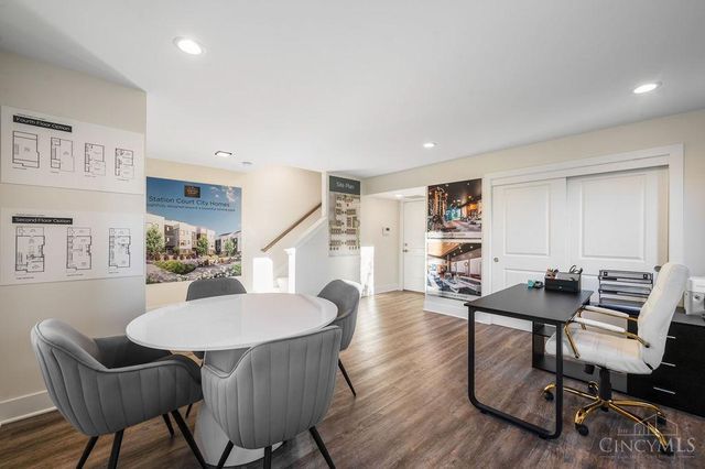 6227 W Station Court Drive, Cincinnati, OH 45224