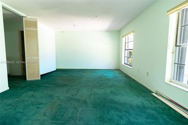 10352 NW 46th St, Doral, FL 33178