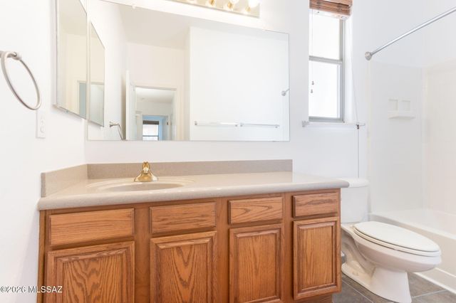 16188 S Santa Rita Shadows Drive, Vail, AZ 85641