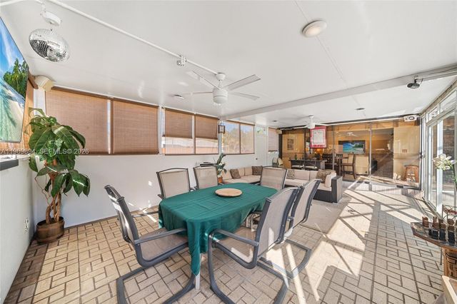 17242 SW 88th Ave, Palmetto Bay, FL 33157