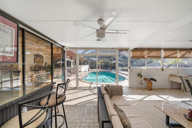 17242 SW 88th Ave, Palmetto Bay, FL 33157