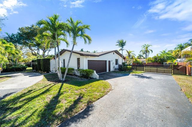 17242 SW 88th Ave, Palmetto Bay, FL 33157