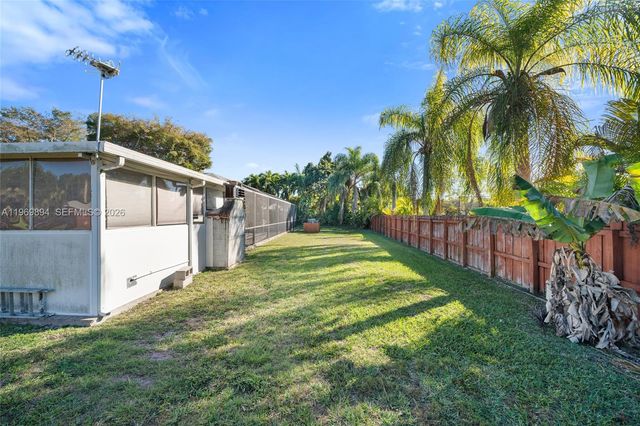 17242 SW 88th Ave, Palmetto Bay, FL 33157