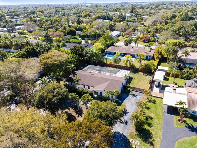 17242 SW 88th Ave, Palmetto Bay, FL 33157