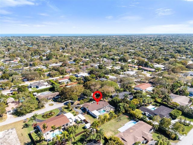 17242 SW 88th Ave, Palmetto Bay, FL 33157