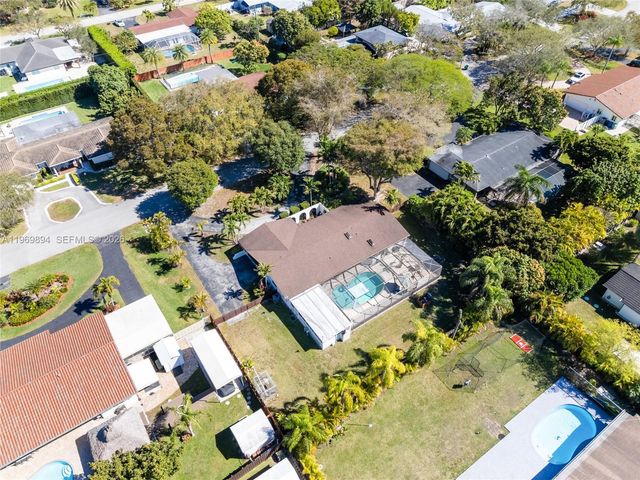 17242 SW 88th Ave, Palmetto Bay, FL 33157