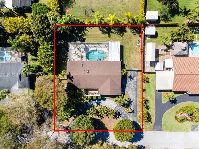 17242 SW 88th Ave, Palmetto Bay, FL 33157