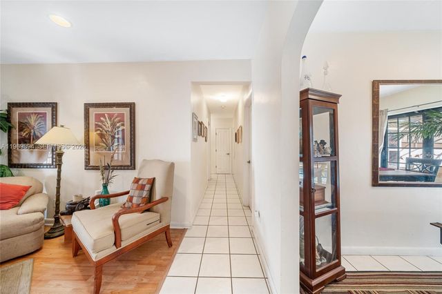 17242 SW 88th Ave, Palmetto Bay, FL 33157