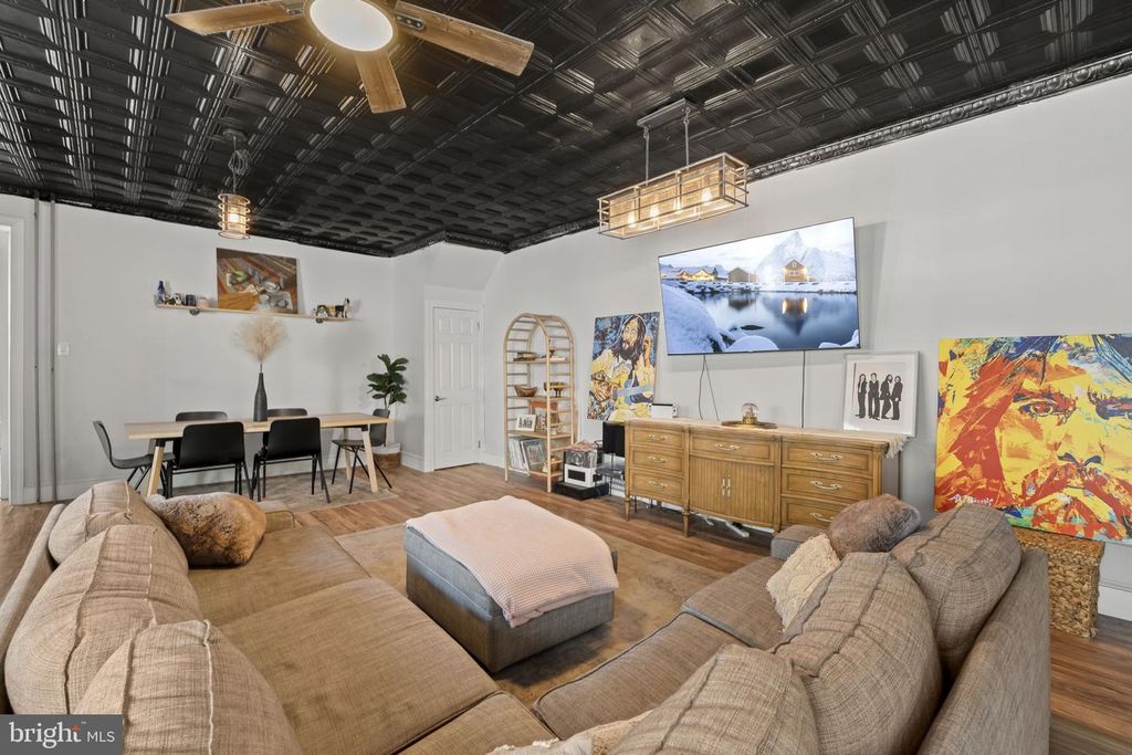 155 JAMESTOWN ST, Philadelphia, PA 19127