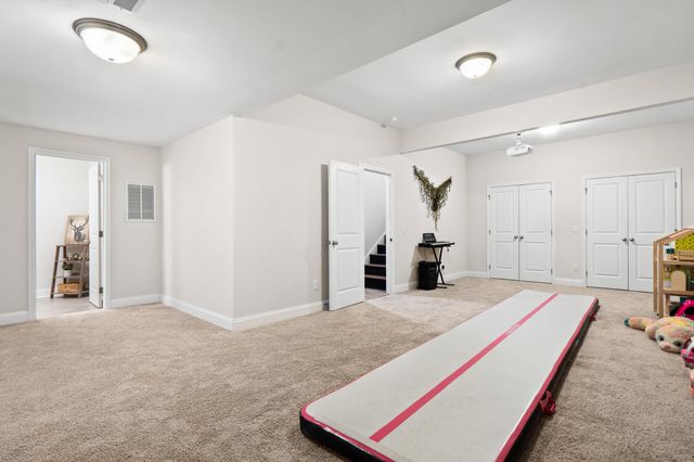 6864 Steep Hl, Ooltewah, TN 37363