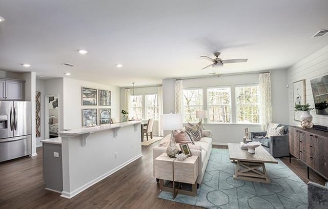 527 Red Monarch Way, Moncks Corner, SC 29461