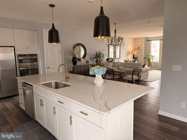 12900 BLUE SKY PL, Woodbridge, VA 22192