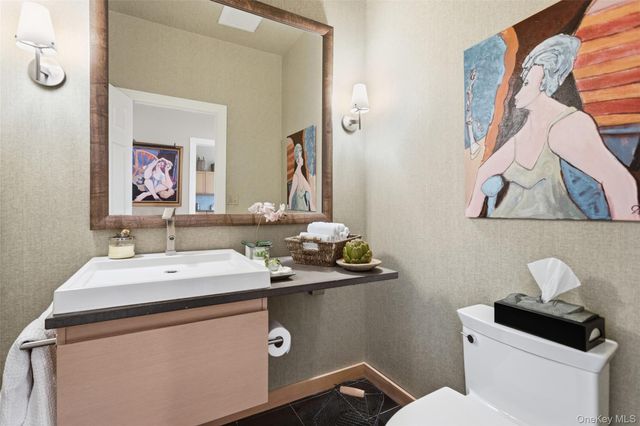 24 Beechwood Way, Briarcliff Manor, NY 10510