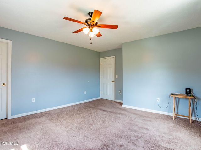 271 Stewart Hills Drive, Rogersville, TN 37857