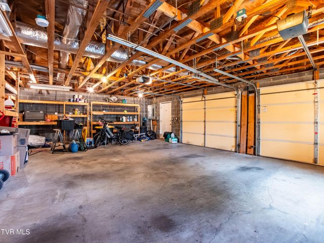 271 Stewart Hills Drive, Rogersville, TN 37857