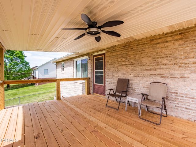 271 Stewart Hills Drive, Rogersville, TN 37857