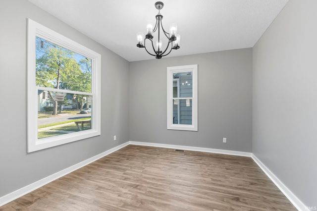 1040 Delaware Avenue, Fort Wayne, IN 46805