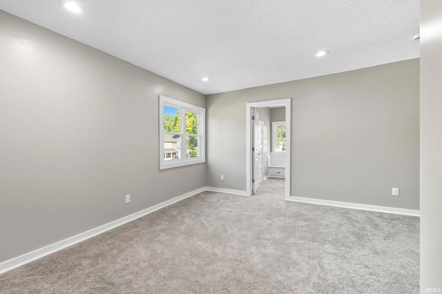 1040 Delaware Avenue, Fort Wayne, IN 46805