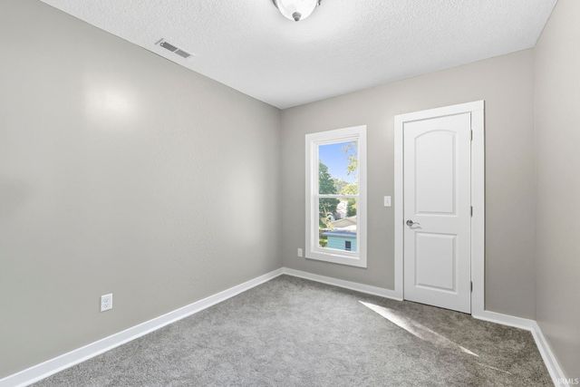 1040 Delaware Avenue, Fort Wayne, IN 46805