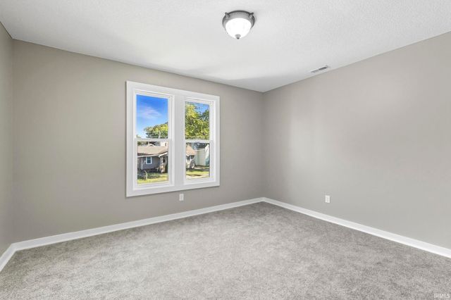 1040 Delaware Avenue, Fort Wayne, IN 46805