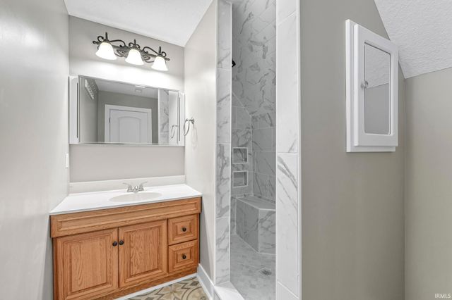 1040 Delaware Avenue, Fort Wayne, IN 46805