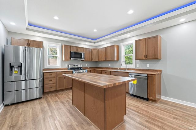 1040 Delaware Avenue, Fort Wayne, IN 46805