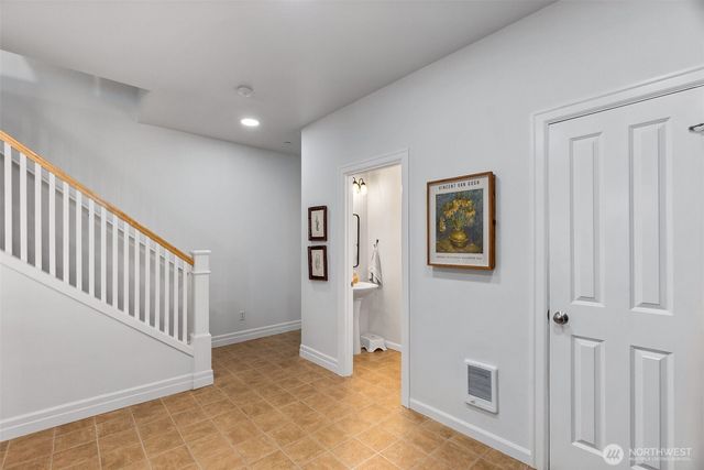 6007 Delaware Avenue SE #B, Lacey, WA 98513