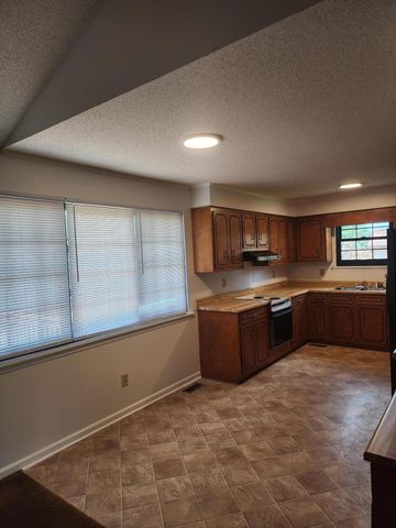 3747 Crest Drive Drive, Hephzibah, GA 30815