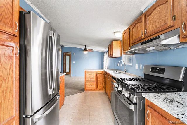 2515 Shakespeare Lane, Northville, MI 48167