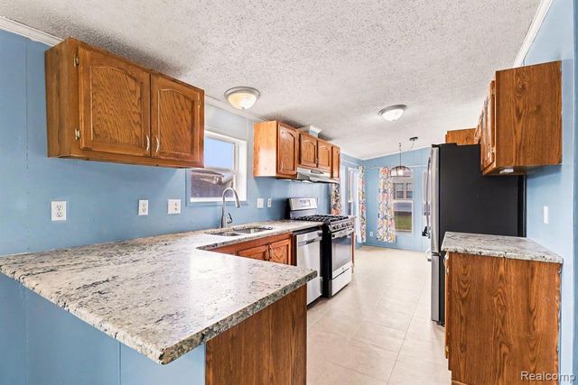 2515 Shakespeare Lane, Northville, MI 48167