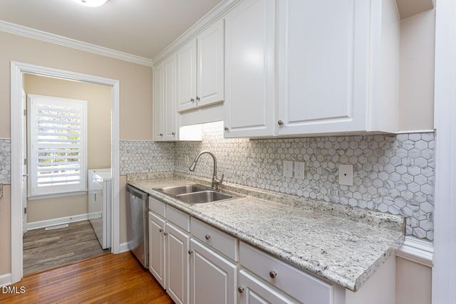 34 Blue Pond Road, Clayton, NC 27520