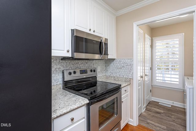 34 Blue Pond Road, Clayton, NC 27520