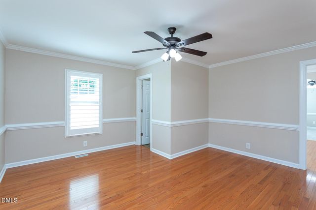 34 Blue Pond Road, Clayton, NC 27520