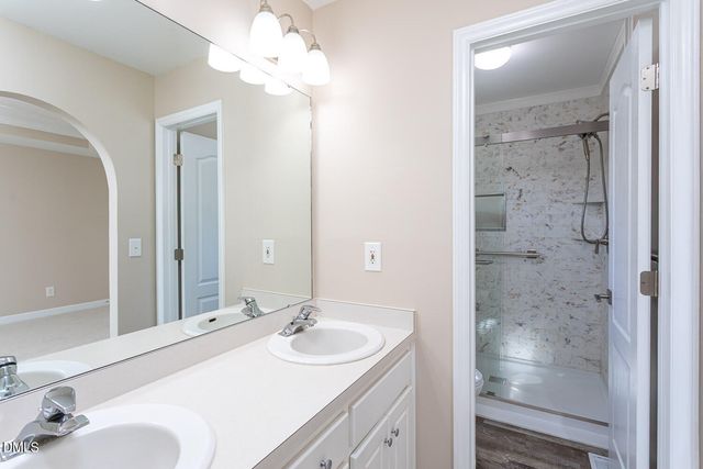 34 Blue Pond Road, Clayton, NC 27520