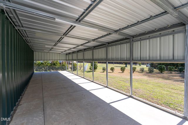 34 Blue Pond Road, Clayton, NC 27520