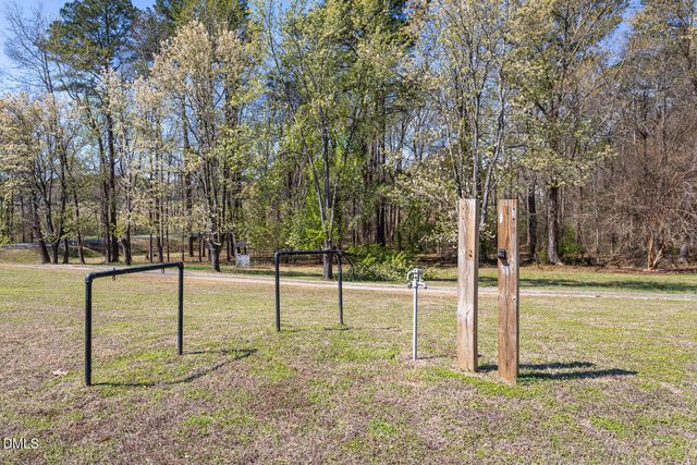 34 Blue Pond Road, Clayton, NC 27520