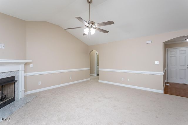 34 Blue Pond Road, Clayton, NC 27520