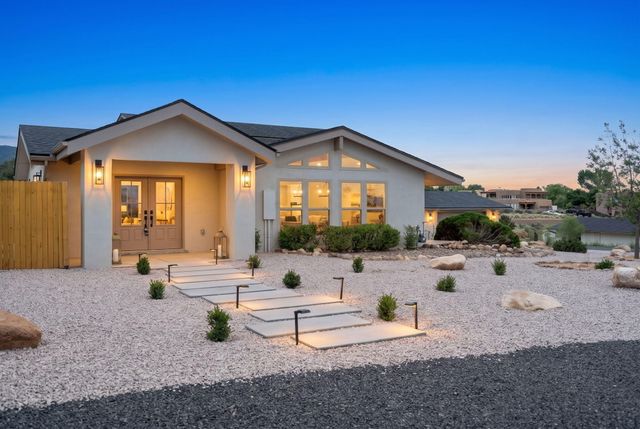 12300 Palomas Avenue NE, Albuquerque, NM 87122
