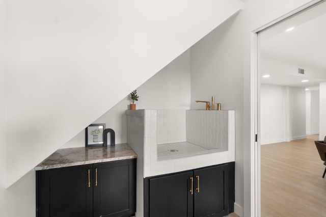 12300 Palomas Avenue NE, Albuquerque, NM 87122